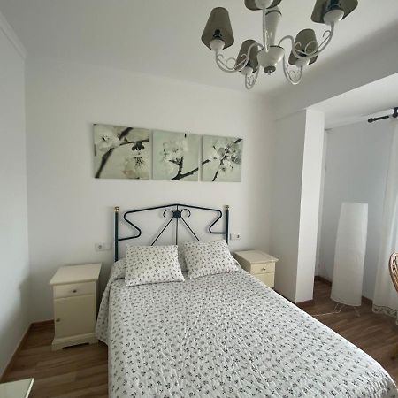 Апартаменты Pepona'S House - Wifi, Smart Tv & Netflix Эль-Грове Экстерьер фото